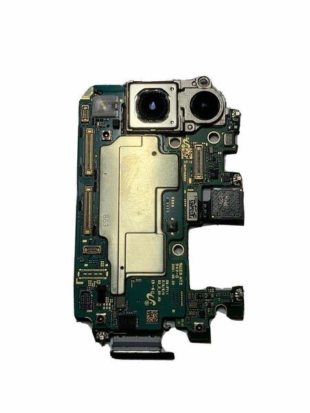 Samsung Galaxy Flip 3 and 4