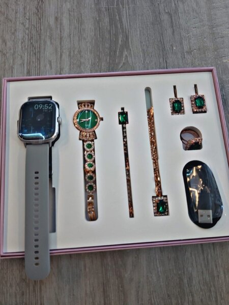 Montre intelligente et bijoux