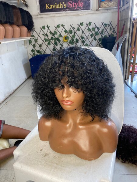 Curly wig