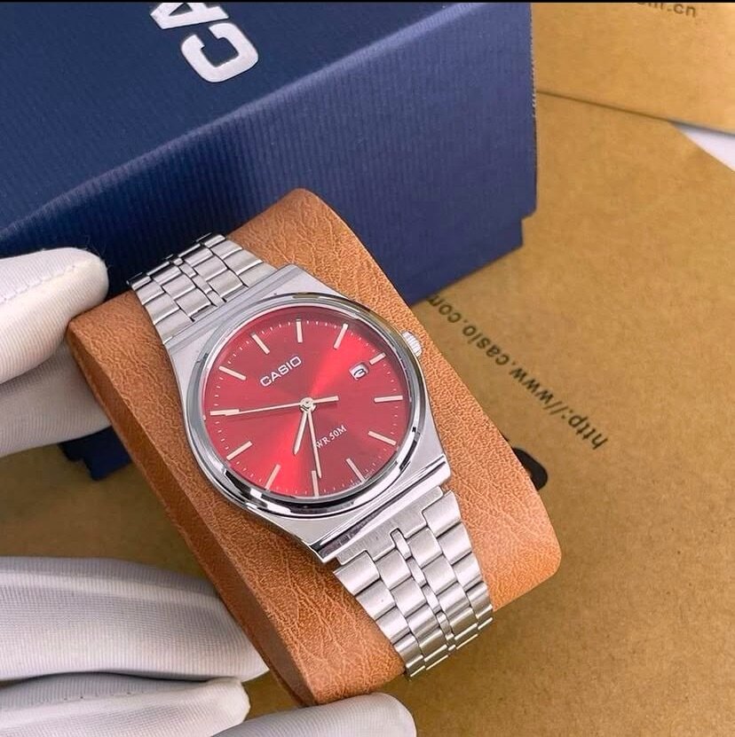 Montre  casio original avec son coffret