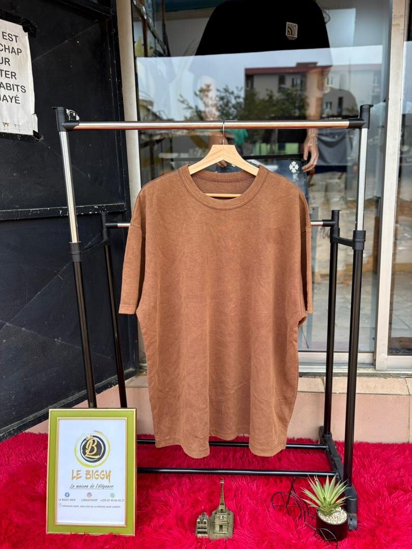 T-shirt marron décontracté