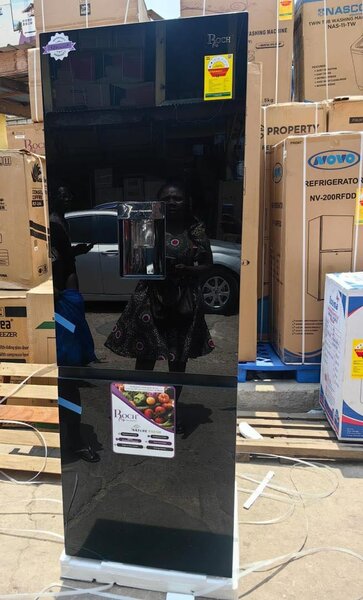 Roch 360 fridge Black glass Size 310L