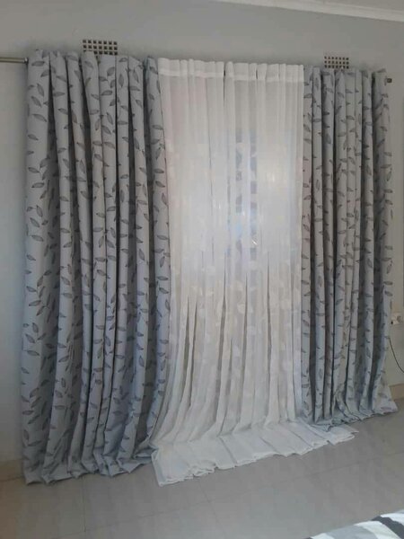 2 drops of curtains gray and white with leaves patterns