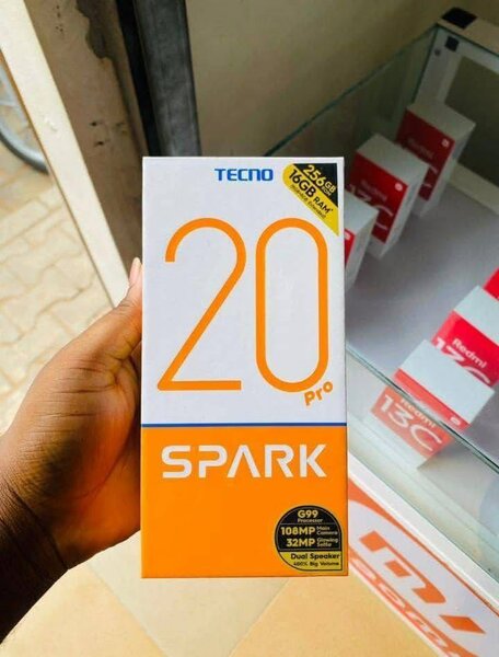 Tecno spark 20