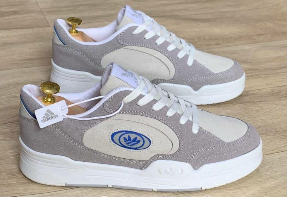 Adidas w