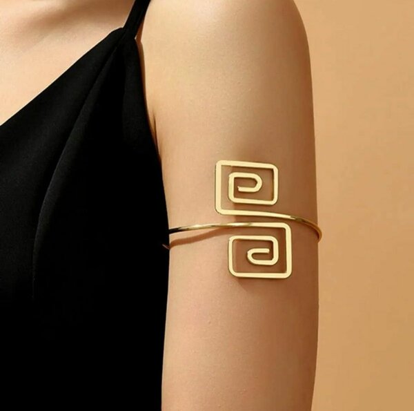 Bracelets de bras élégants