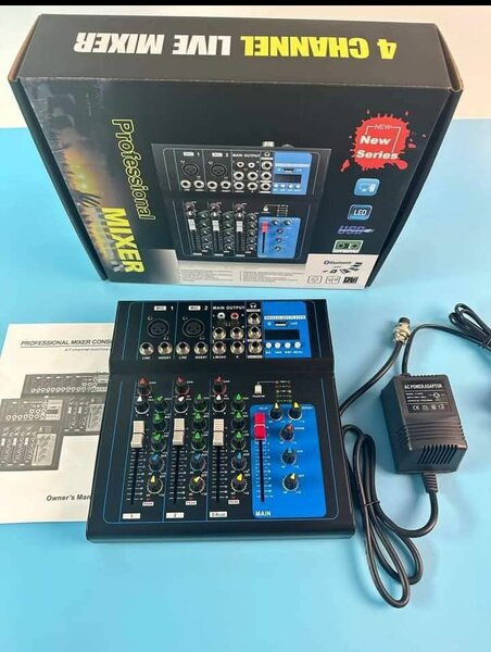 Mixeur Professionnel 4 Canaux