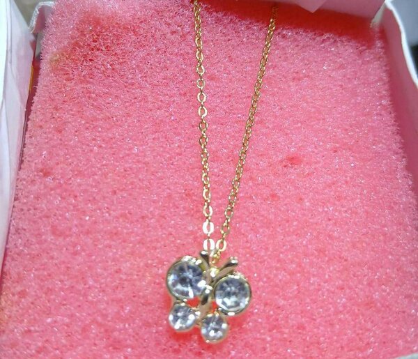 Collier papillon en or