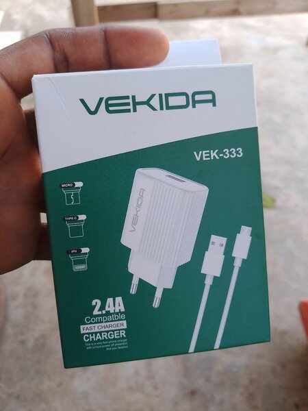 Chargeur rapide 2.4A VEKIDA