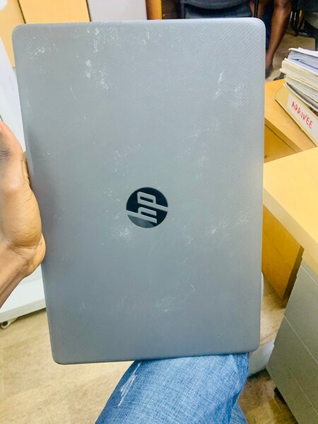 Ordinateur portable HP élégant