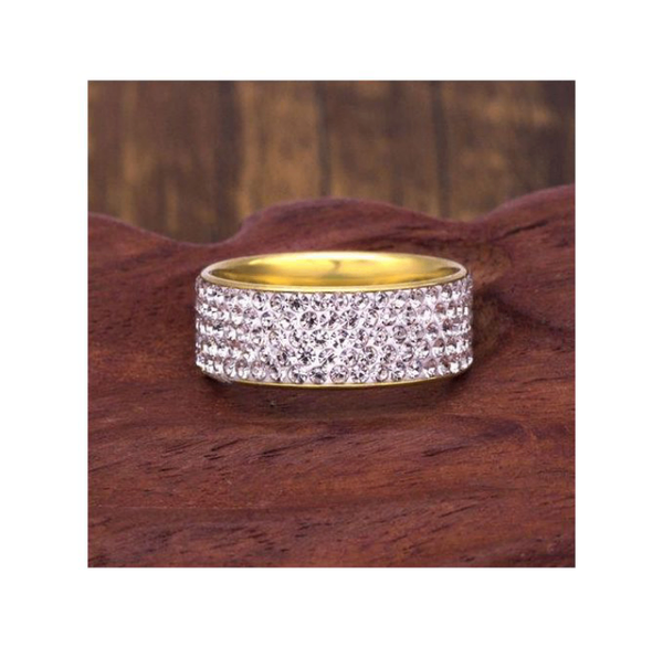 Bague en or avec cristaux étincelants