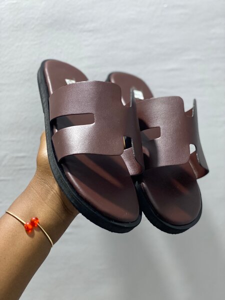Sandales en cuir confortables