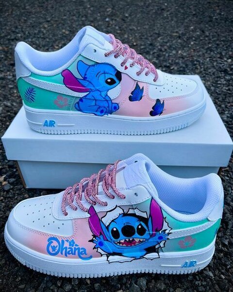 Sneakers personnalisées Stitch