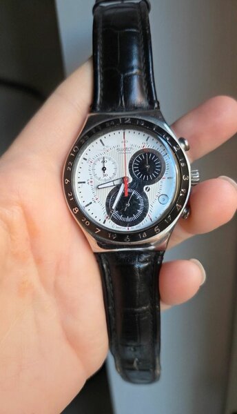 Montre Swatch Chronographe Acier