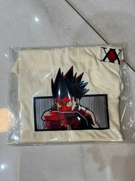 T-shirt manga brodé Gon