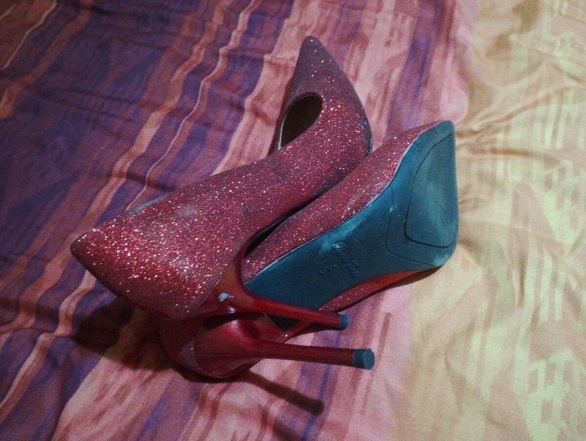 Sparkling Red high heel shoes