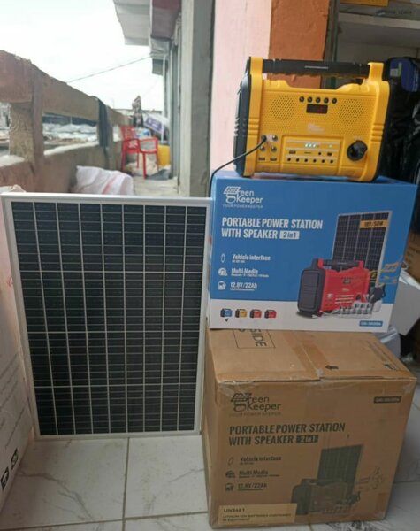 Station de puissance portable avec panneau solaire