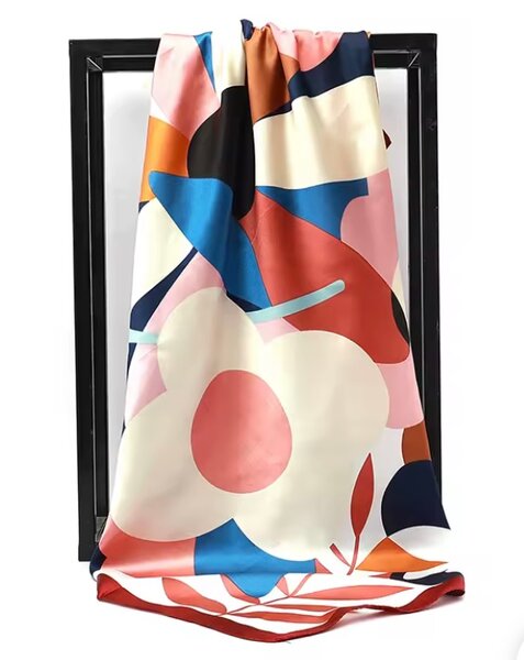 Foulard en soie à motifs