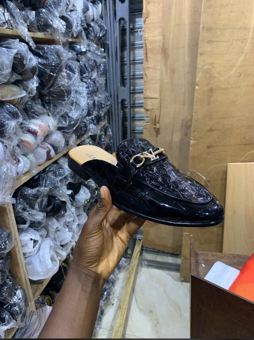 Chic barbouche pour les  hommes disponible