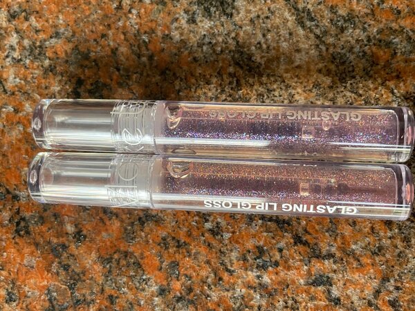 Lip gloss