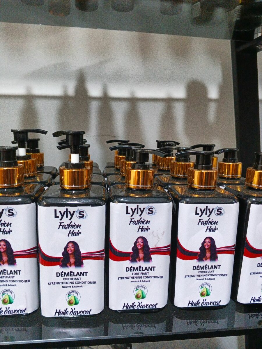 Lyly's Shampoing et démêlant