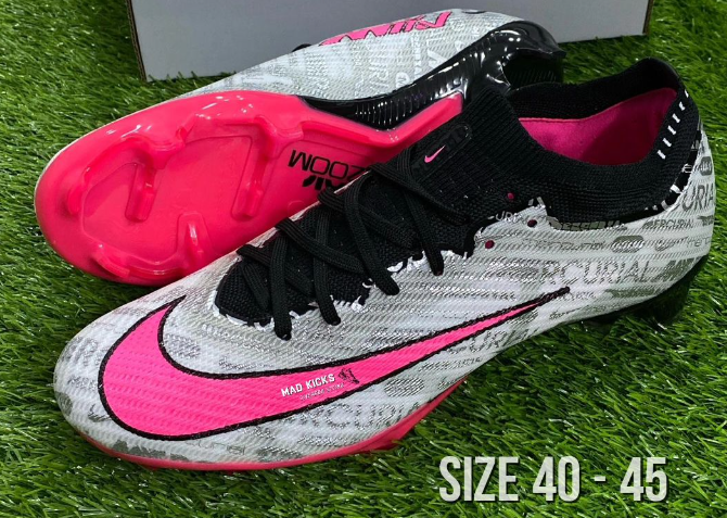 Nike MAD KICKS pink football boots 