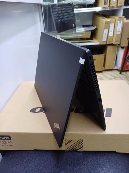 Lenovo thinkpad t480s intel core i7 8th generation