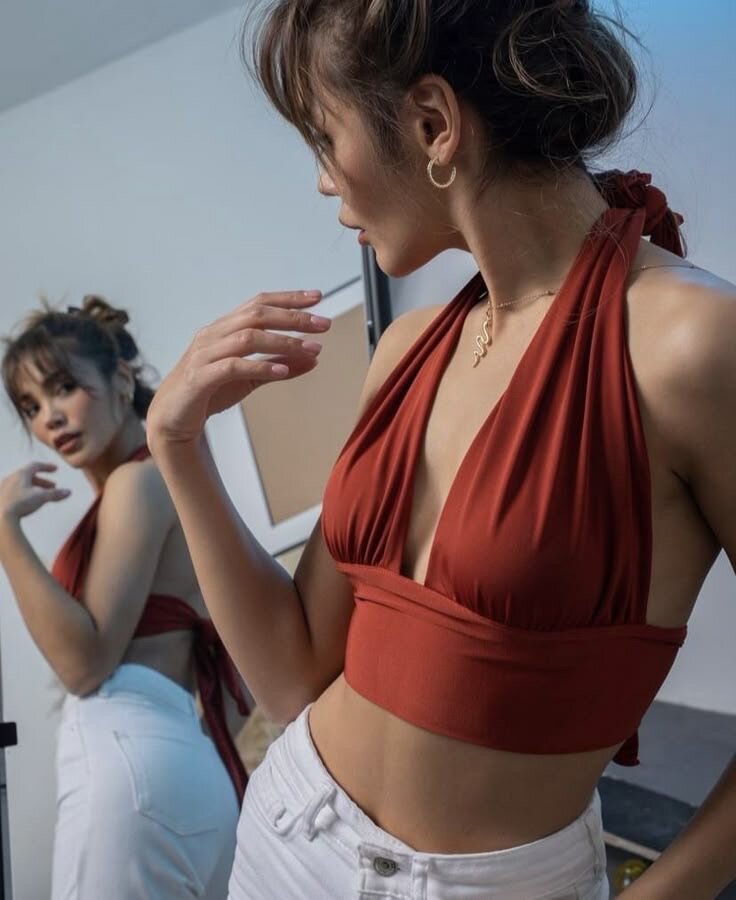 Haut dos nu pour femme tendance