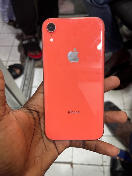 iPhone XR 128 Go - Rouge
