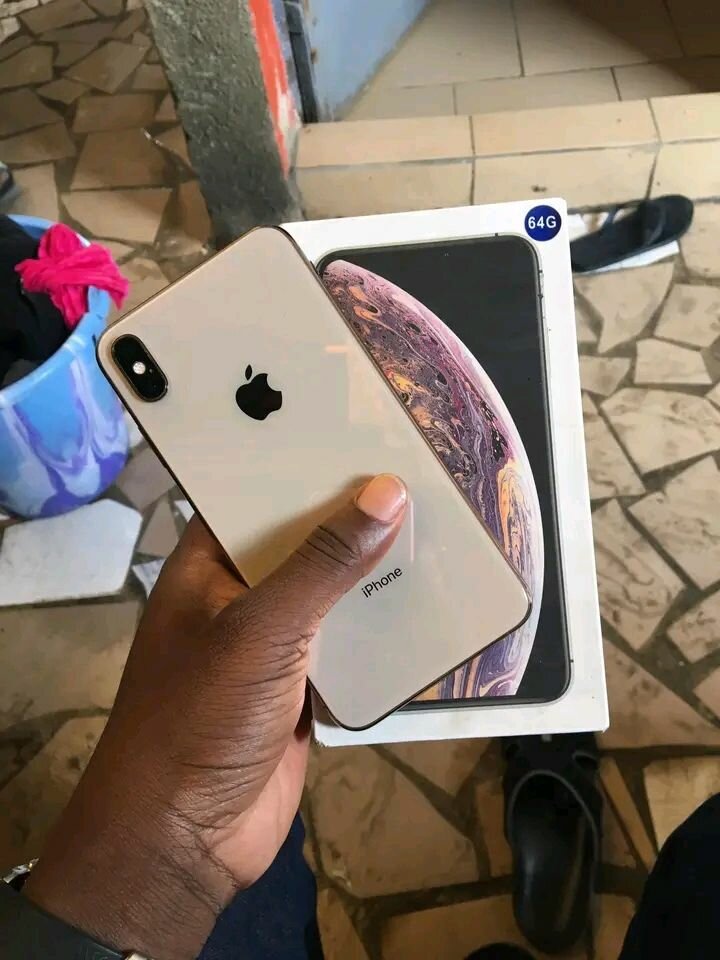 iPhone XS 64GB - Smartphone