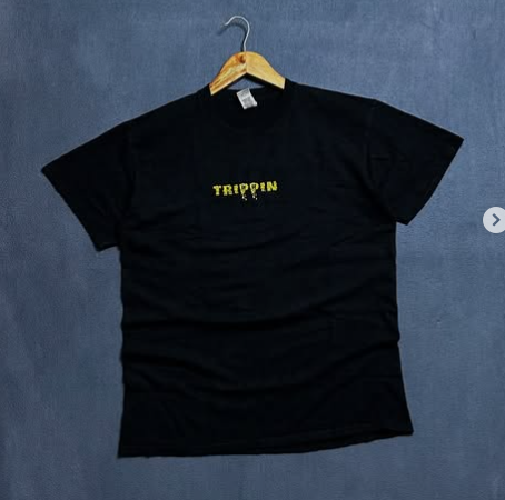 Tripping t shirt size: M