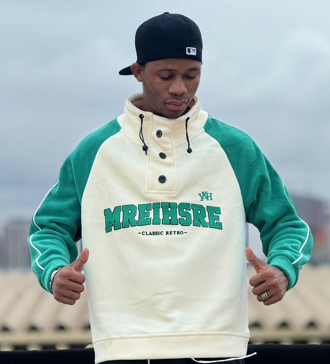 Sweat rétro vert et blanc