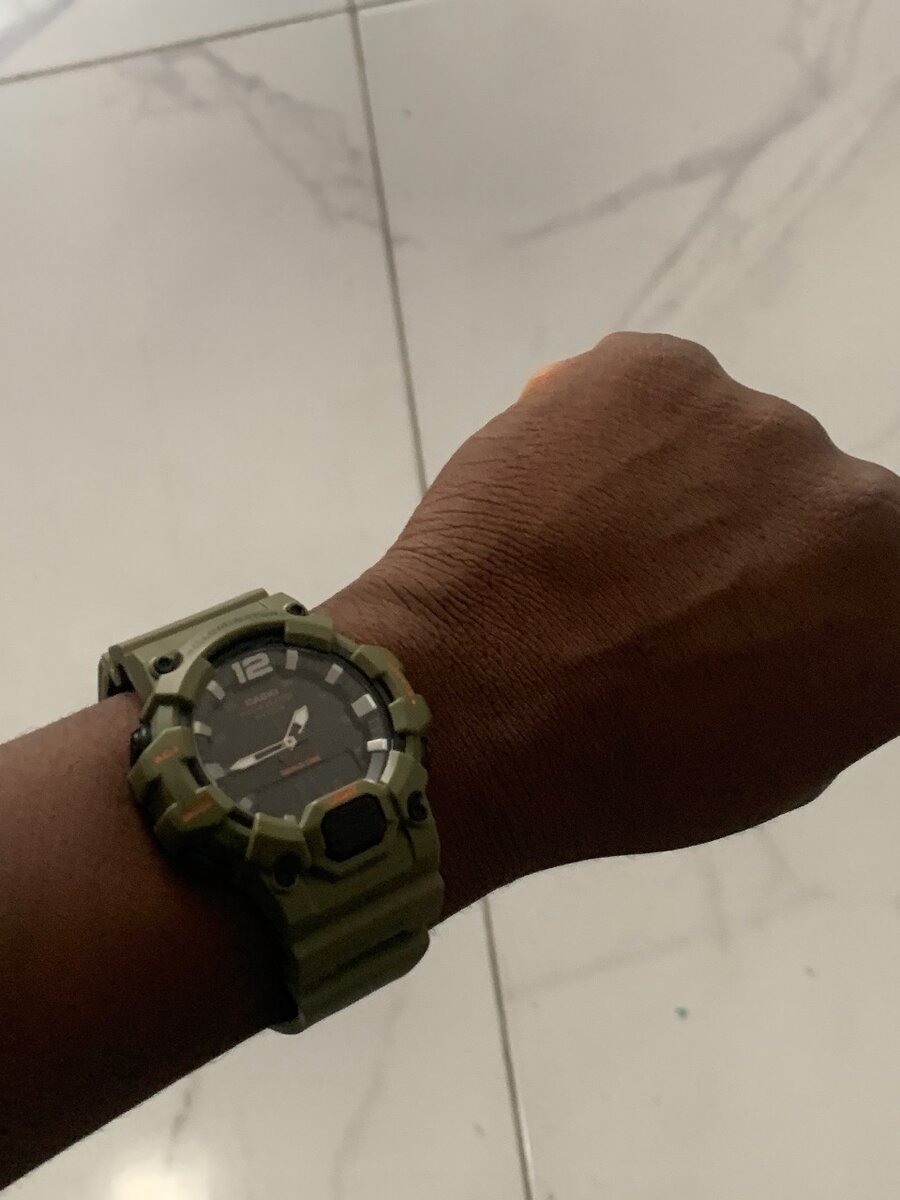Montre casio  verte