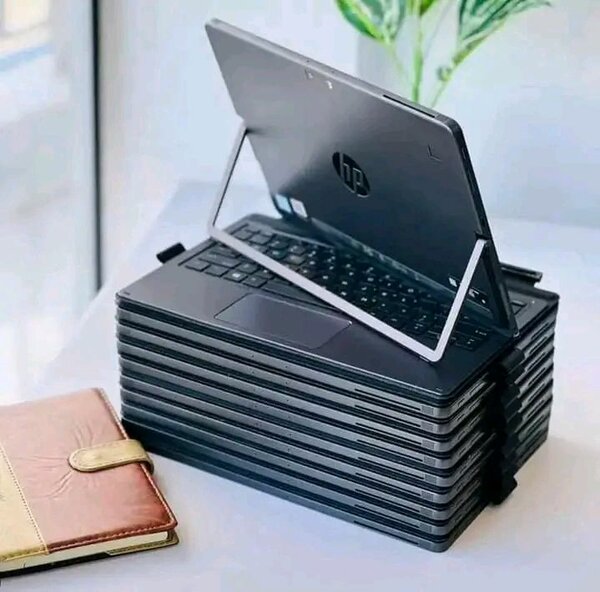 HP ELITE  PRO X2 612 G2 CORE i7