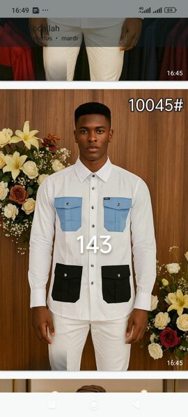 Chemise blanche à poches colorées