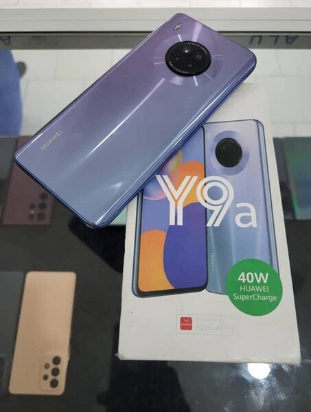 HUAWEI Y9