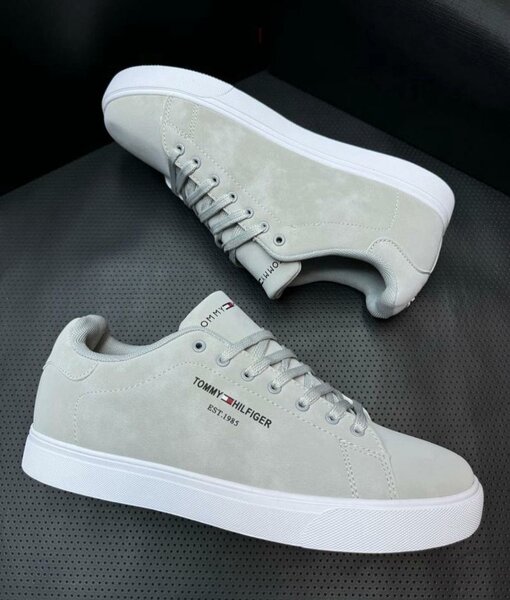 Tommy hilifien daim gris homme