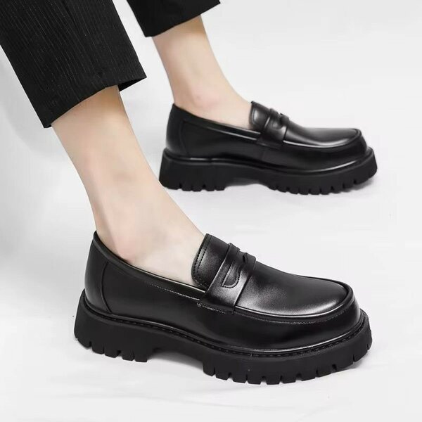 mocassin