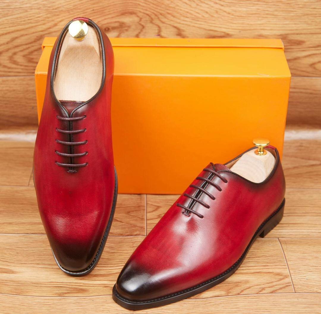 Chaussures habillées en cuir élégantes