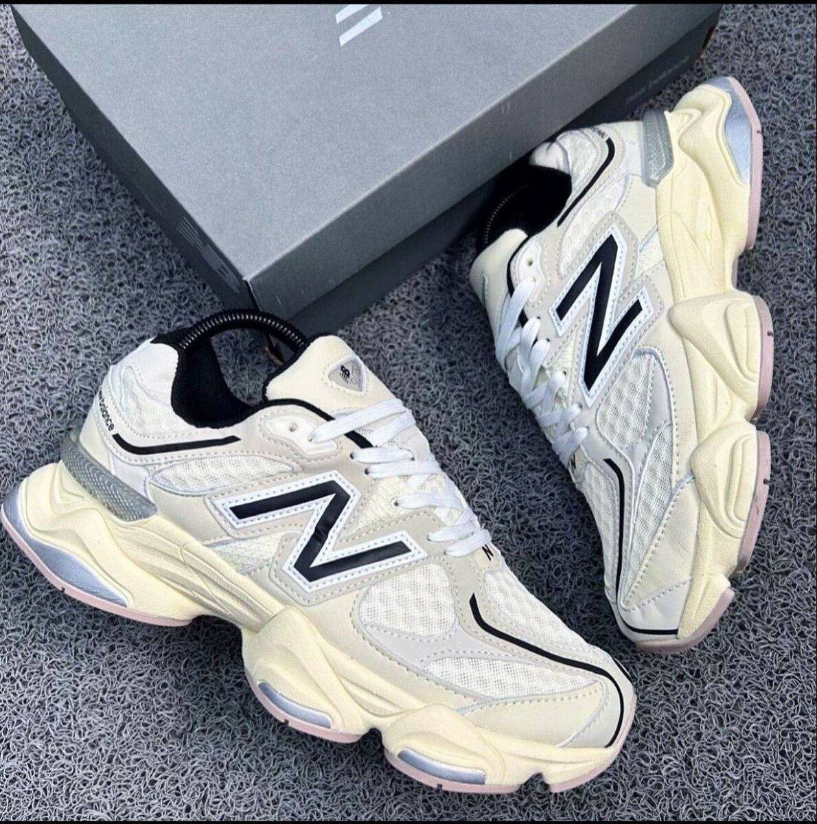 New Balance Sneakers