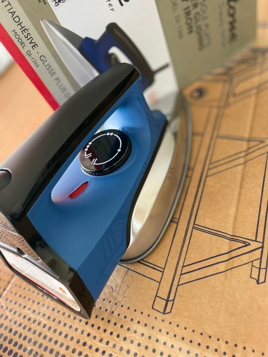 Fer à repasser durable en acier