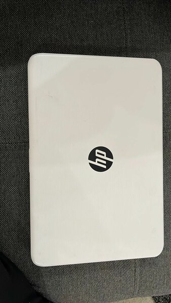 HP Laptop Blanc Élégant