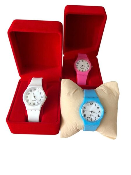 Montre élégante en silicone colorée