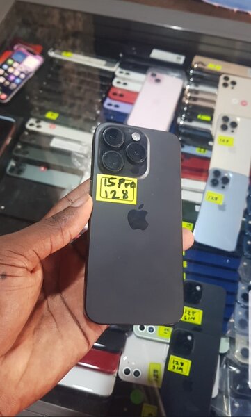 iPhone 15 pro 128gb