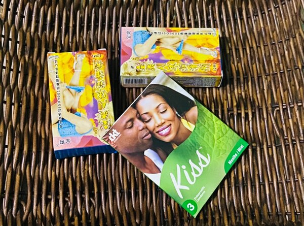 3 Préservatifs+2 lubrifiant