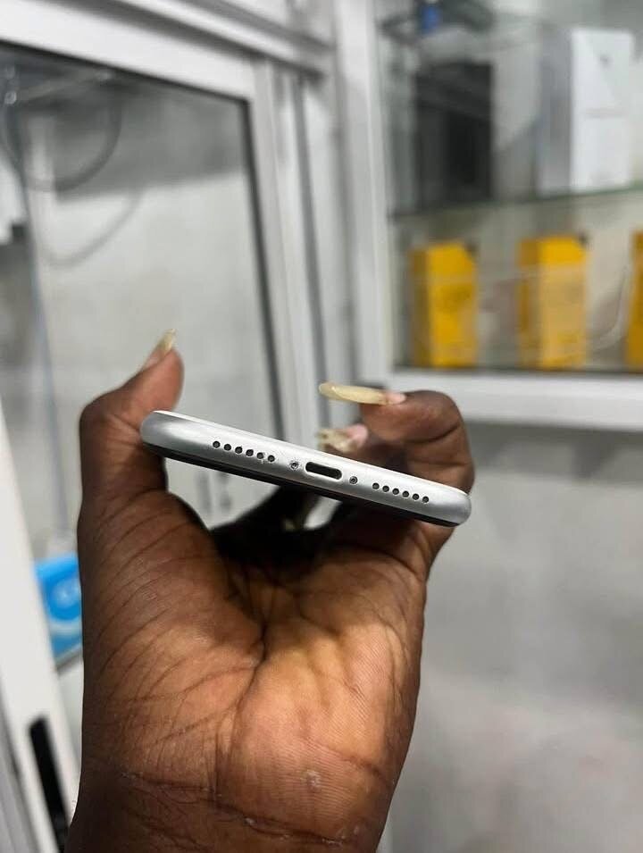 iPhone XR 64GB Blanc