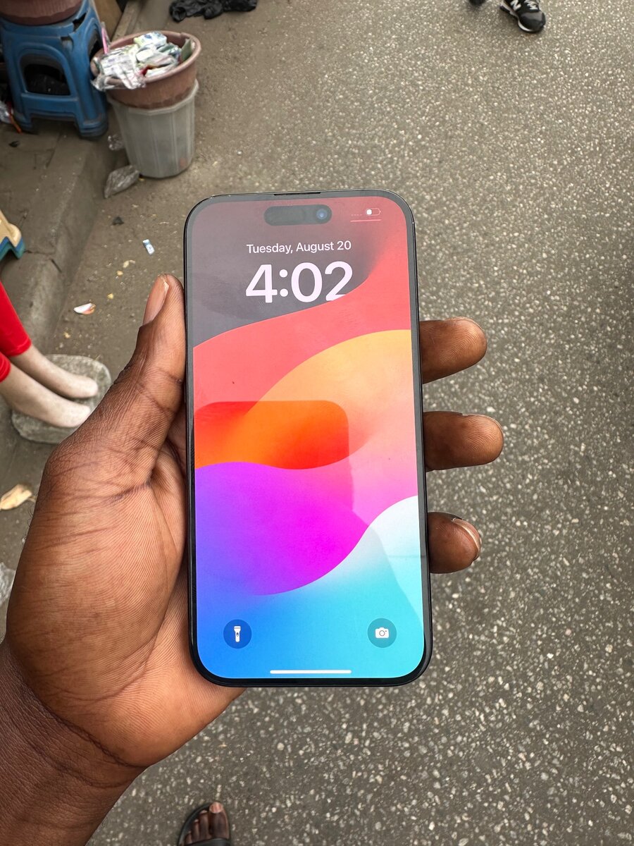 iPhone 15 pro 256gig