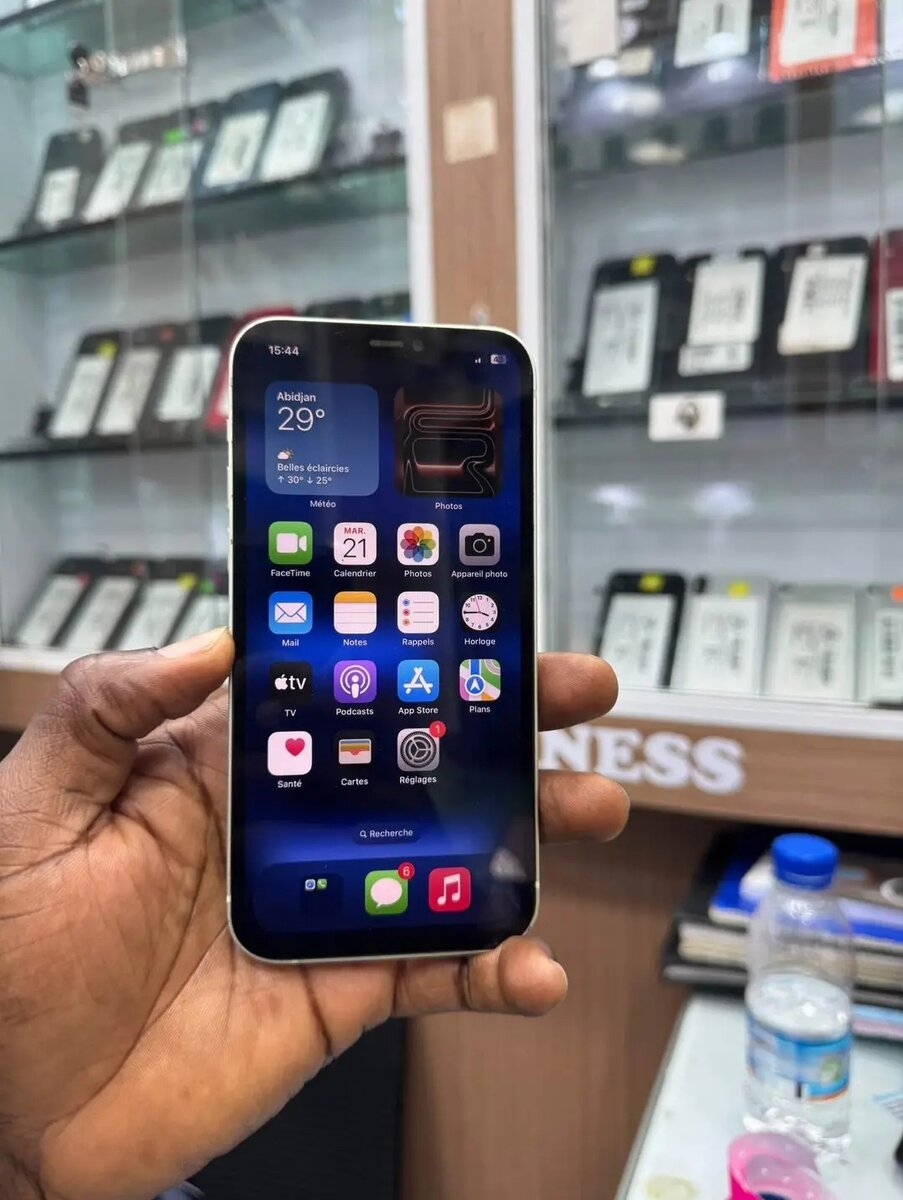 Iphone 12 simple
