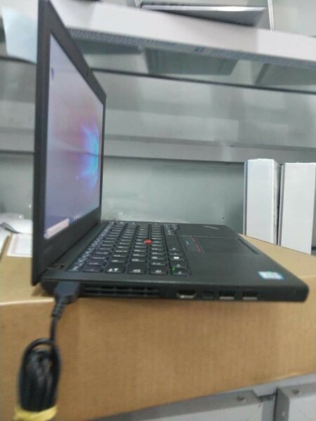 Lenovo ThinkPad X260 Core i5 6th 8Go RAM 512Go SSD