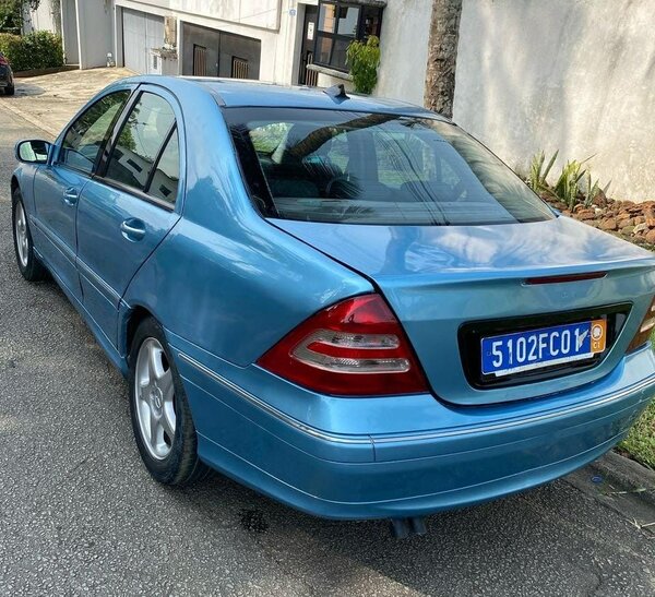Mercedes C200